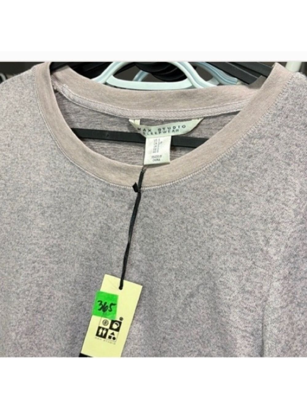 54.Max Studio Light Top. Small